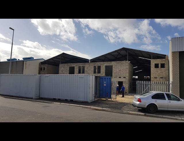 1,107M² FACTORY TO LET IN SAXENBURG PARK 2